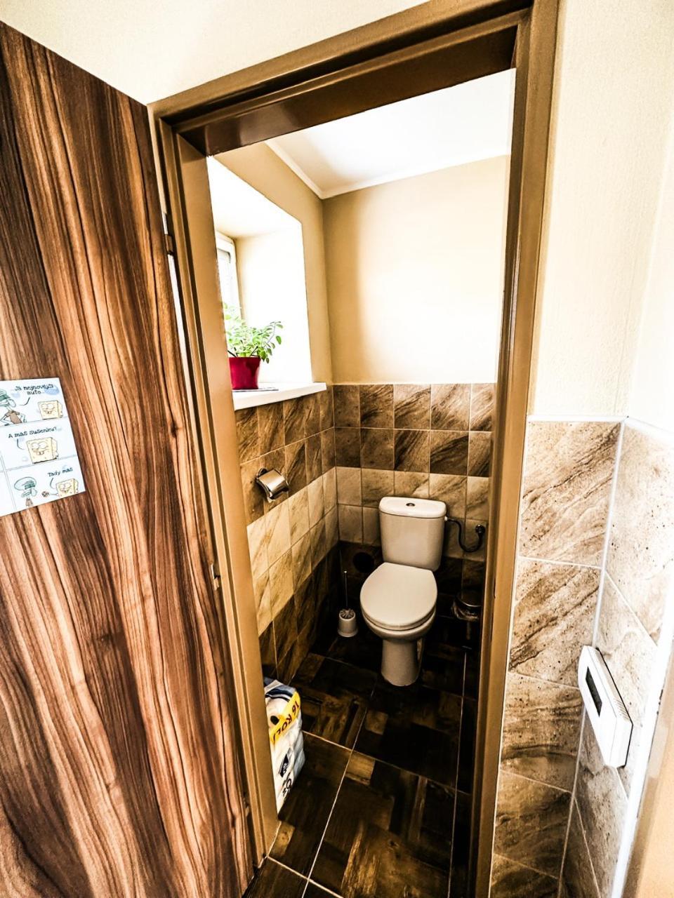 Apartman Pod Hradem Horsovsky Tyn Екстер'єр фото